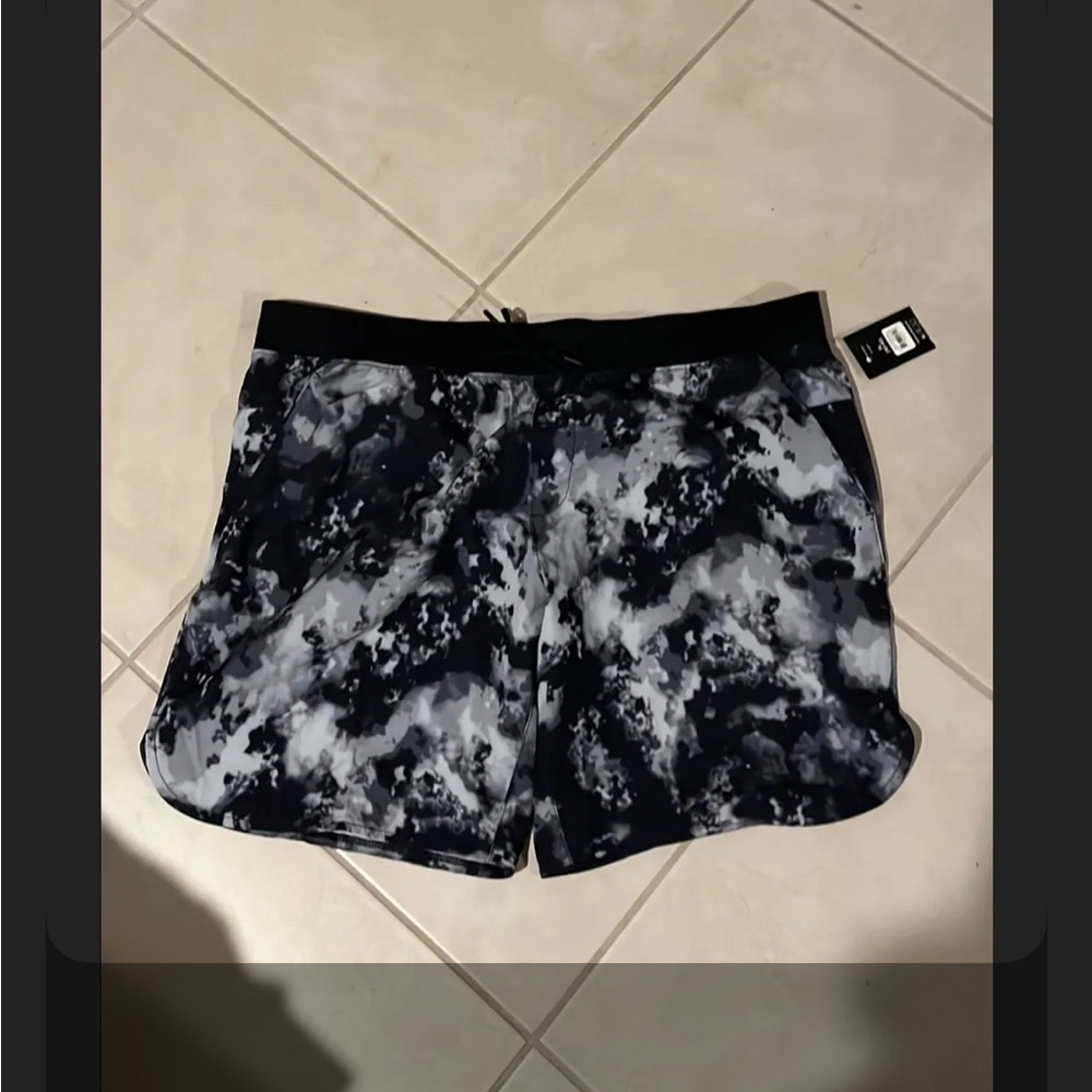 NWT men's dry fit shorts XL pocket 1418